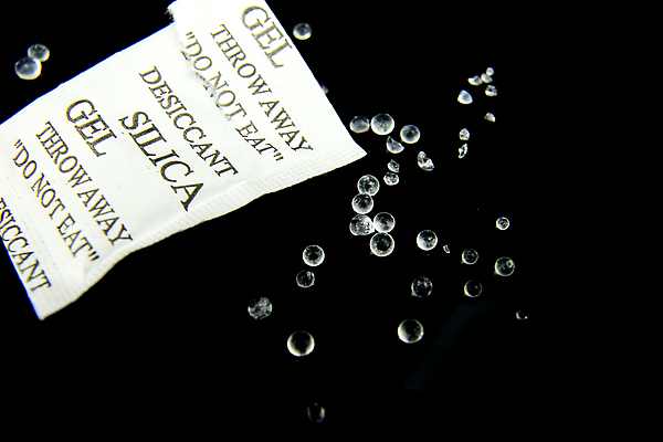 포토 JPG 해외이미지 백그라운드 건조 사람없음 물 빛 환경 검은색 손상 습기 흰색 원형 투명 그룹 오염 보호 칫솔 파편 작음 수분 플라스틱 크리스탈 드라이어 천 구슬 질감 합성 유지 실리콘 이산화탄소 화학물질 탈수 해외202310 해외포토 자연요소 도형 컬러 컨셉 재질 위생용품 직물 미용용품 화학 크기 광석 파일형식