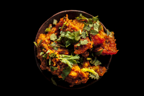 포토 JPG 해외이미지 접시 빵 백그라운드 감자 건강 요리 동양인 사람없음 목재 노란색 축제 식사 저녁식사 튀김 신선 뜨거움 고수 인도인 카레 점심식사 깊이 마살라 채식주의자 핸드메이드 스타일 비건 맛있는 해외202310 해외포토 외국인 나무 식기 음식 컬러 채소 재료 인종 향신료 채식 파일형식