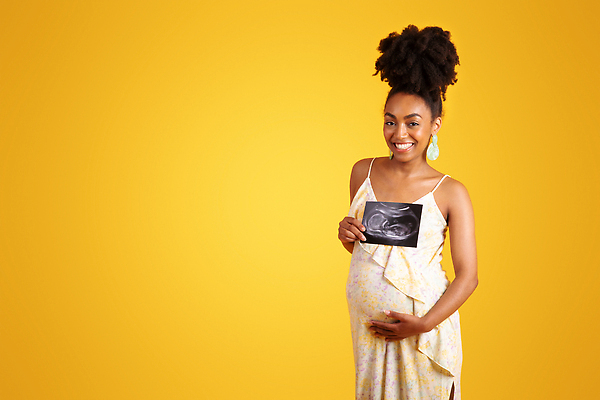 포토 JPG 해외이미지 라이프스타일 손 어린이 흑인 백그라운드 오렌지 가족 엄마 실내 한명 미소 사람 노란색 건강관리 검은색 임신 시험 터치 아기 신생아 출산 큼 자르기 태교 슛 쇼 태아 성별 고립 목업 카피스페이스 제의 밀레니얼 해외202310 해외포토 서양인 1 교육 컬러 과일 관계 모션 표정 건강 관리 내부 생활 신체부위 경제 공백 크기 파일형식
