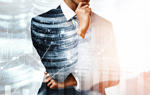 포토 JPG 해외이미지 남자 백그라운드 돈 한명 상반신 성인 금융 동전 턱괴기 성장 투자 동전탑 다중노출 성인남자한명만 해외202310 해외포토 1 비즈니스 모션 촬영기법 사람 경제 쌓기 재산 남자한명만 성인남자만 파일형식