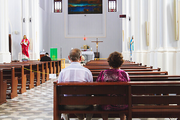 포토 JPG 해외이미지 손 여자 기독교 종교 백그라운드 컨셉 십자가 사랑 사람 동양인 사람없음 교회 믿음 성경 희망 기도 예수 단아함 숭배 신앙심 해외202310 해외포토 감정 종교용품 종교건축 인종 건물 신체부위 신_종교 파일형식