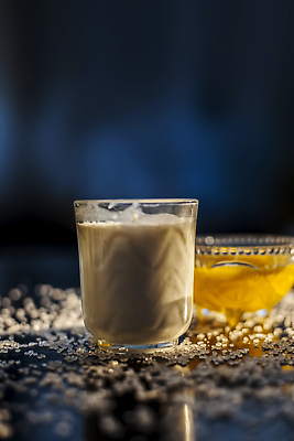 포토 JPG 해외이미지 전통 음료 음식 스포츠 백그라운드 다이어트 재료 유리 탁자 건강 요리 사람없음 목재 파란색 바구니 주방 식사 치킨 힘 빵집 우유 시골 그룹 아침식사 가루 굽기 유기농 시골집 반죽 성분 보충 떨림 단백질 방법 위생관리 치료제 칼슘 해외202310 해외포토 나무 웰빙 컬러 가구 모션 재질 유제품 주택 관리 약 상점 구이 닭고기요리 영양소 파일형식