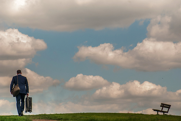 포토 JPG 해외이미지 공원 백그라운드 사업가 하늘 사람없음 초록색 파란색 뷰티 걷기 큼 언덕 해외202310 해외포토 직업 공공시설 컬러 모션 크기 파일형식