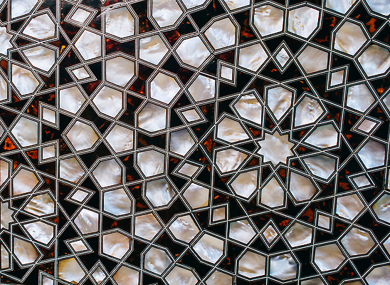 포토 JPG 해외이미지 디자인 여행 패턴 건축양식 엄마 이스탄불 미술 사람없음 내부 건물 목재 장식 숫자 문 궁전 골동품 업무 화려 역사 클래식 박물관 판화 동쪽 장인 칠면조 수공예 제국 하렘 튀르키예 해외202310 해외포토 나무 문자 건축물 건축 아시아 컨셉 고건축 무늬 재료 가족 조류 문화예술 작업 공예 방향 파일형식