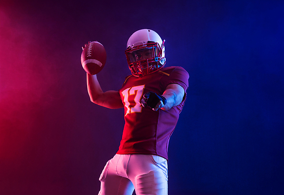 포토 JPG 해외이미지 라이프스타일 배너 남자 스포츠 백그라운드 벽지 기념 한명 사람 축구 덮개 게임 우승 네온 다운로드 소셜미디어 승자 운동가 플레이어 필승 해외202310 해외포토 1 놀이 생활 구기 뚜껑 최고 파일형식