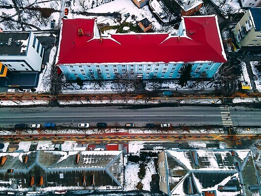 포토 JPG 해외이미지 계절 도로 겨울 자연 지붕 부동산 날씨 거리 주택 안테나 풍경 사람없음 야외 건물 도시풍경 냉동 얼음 운전 추위 흰색 도시 정상 아스팔트 옥상 서리 감시 커뮤니티 타운 항공촬영 교외 넘어짐 뒤뜰 드론 조감도 눈내림 해외202310 해외포토 자연요소 건축물 길 뷰포인트 컬러 통신 교통시설 모션 눈_날씨 재산 생태계 파일형식