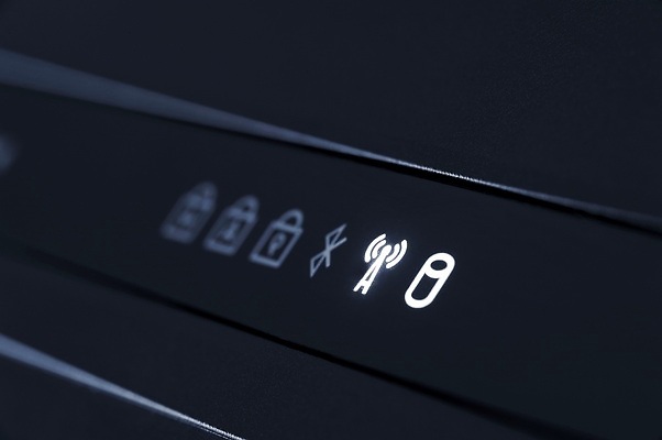 포토 JPG 해외이미지 인터넷 사람없음 노트북 빛 컴퓨터 힘 네트워크 닫기 지시 무선전화기 심볼 묘사 빛망울 베터리 해외202310 해외포토 모션 전자제품 전화기 파일형식