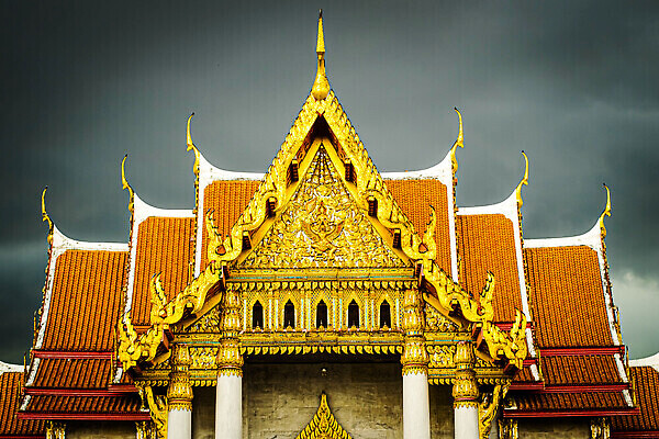 포토 JPG 해외이미지 전통 아시아 종교 문화 여행 불교 건축양식 태국 하늘 지붕 동양인 사람없음 조각상 동남아시아 도시 영혼 역사 황금 방콕 대리석 수도원 사리탑 숭배 신앙심 해외202310 해외포토 건축 나라 재료 인종 조형물 탑 파일형식