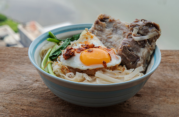 포토 JPG 해외이미지 전통 아시아 음식 백그라운드 다이어트 채소 재료 건강 요리 동양인 사람없음 뷰티 식사 저녁식사 돼지 양념 맛 아침식사 수프 먹기 메뉴 국수 매움 밀가루 점심식사 영양분 핸드메이드 맛있는 나무배경 해외202310 해외포토 나라 컨셉 포유류 모션 인종 면류 가루 파일형식