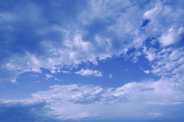 포토 JPG 해외이미지 계절 컬러 백그라운드 자연 하늘 미래 사람없음 야외 세로 파란색 빛 컬러풀 햇빛 태양 뷰티 우주 환경 맑음 자유 흰색 오픈 분위기 장면 천국 내추럴 가능 카피스페이스 해외202310 해외포토 자연요소 컨셉 날씨 공백 생태계 파일형식