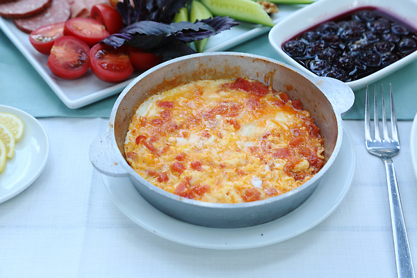 포토 JPG 해외이미지 전통 식기 접시 음식 백그라운드 재료 디저트 건강 어류 요리 사람 동양인 사람없음 목재 과자 케이크 식당 식사 저녁식사 여러개 빵집 시골 뜨거움 칼 차 달콤 아침식사 굽기 민트 모음 꿀 점심식사 구성 라마단 아랍어 알제리 페스츄리 핸드메이드 바클라바 맛있는 튀르키예 해외202310 해외포토 나무 아시아 음료 빵 다수 아프리카 인종 상점 수중동물 맛 구이 허브 파일형식