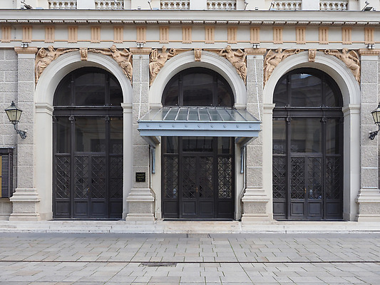 포토 JPG 해외이미지 유럽 음악 건축양식 사람없음 건물 콘서트 도시 홀 비엔나 오스트리아 타운 랜드마크 해외202310 해외포토 건축물 건축 나라 문화예술 공연 공간 파일형식