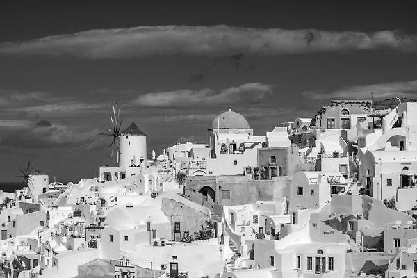 포토 JPG 해외이미지 전통 유럽 바다 섬 여행 백그라운드 건축양식 자연 호텔 휴가 산 파노라마 풍경 사람없음 여름 파란색 도시풍경 마을 검은색 낭만 신혼여행 흰색 재산 고급 지중해 그리스 휴양지 장면 타운 스카이라인 산토리니 그리스인 랜드마크 인기 해외202310 해외포토 서양인 계절 건축 나라 컬러 결혼 컨셉 숙소 촬영기법 금융 장소 도시 생태계 파일형식