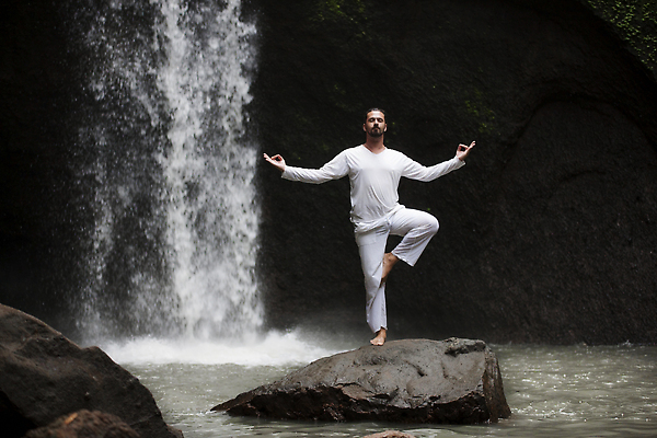 포토 JPG 해외이미지 모델 라이프스타일 남자 행복 신체 요가 자연 휴식 건강 관리 연꽃 한명 사람 동양인 인종 성인 물 운동 뷰티 평화 화목 폭포 에너지 바위 숲 열대우림 인도인 집중 명상 근육질 다민족 해외202310 해외포토 자연요소 외국인 1 웰빙 꽃 감정 컨셉 근육 생활 돌_바위 몸매 생태계 파일형식