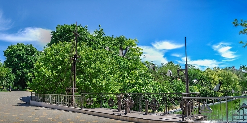 포토 JPG 해외이미지 나무 구름 공원 유럽 도로 호수 여행 백그라운드 건축양식 자연 조류 하늘 휴식 파노라마 사람 사람없음 야외 물 봄 산책 산책로 자유 연못 도시 역사 5월 전쟁 우크라이나 인공 오데사 해외202310 해외포토 자연요소 식물 동물 계절 공공시설 건축 나라 길 컨셉 교통시설 촬영기법 날짜 생태계 파일형식