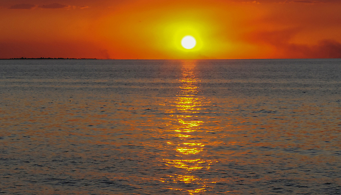 포토 JPG 해외이미지 구름 실루엣 바다 백그라운드 오렌지 자연 하늘 표면 날씨 휴가 풍경 해변 사람없음 물 빛 컬러풀 햇빛 태양 뷰티 일출 황혼 일몰 새벽 안개 광선 저녁 천국 내추럴 수평선 해외202310 해외포토 자연요소 컬러 과일 촬영기법 노을 야간 생태계 파일형식