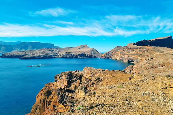 포토 JPG 해외이미지 유럽 바다 섬 여행 백그라운드 건축양식 자연 하늘 지붕 휴가 산 풍경 사람없음 물 여름 파란색 태양 뷰티 여행객 맑음 트래킹 하이킹 도시 개화 옥상 포르투갈 그림 휴양지 엽서 대서양 내추럴 랜드마크 옛날 해외202310 해외포토 자연요소 계절 건축 꽃 나라 컬러 레저 날씨 사람 장소 편지 생태계 파일형식