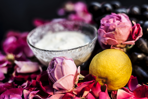 포토 JPG 해외이미지 여자 남자 얼굴 선 종류 가면 사람없음 빨간색 빛 뷰티 장미 검은색 스파 신선 씻기 다발 레몬 집중 피부 순수 만족 유기농 만들기 라임 패키지 DIY 내추럴 고립 돌봄 수분크림 에센스 염증 해외202310 해외포토 웰빙 꽃 감정 컬러 컨셉 과일 모션 사람 취미 신체부위 청결 화장품 질병 파일형식