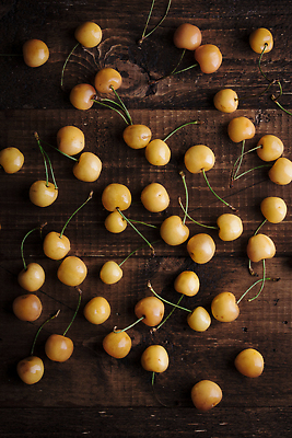 포토 JPG 해외이미지 열매 음식 잎 다이어트 채소 과일 재료 자연 포도 치즈 건강 사람없음 빨간색 초록색 노란색 흰색 신선 사발 사과 먹기 유기농 올리브 날것 숙성 해외202310 해외포토 식물 웰빙 컬러 모션 유제품 사기그릇 생태계 파일형식