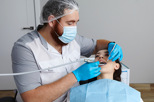 포토 JPG 해외이미지 백인 직업 여자 장갑 건강 치과 병원 사람 두명 치료 사무실 약 거울 장비 환자 의사 기구 공구 업무 입 치아 치과의사 방문 외과 순서 돌봄 송곳 위생관리 치통 구강학 해외202310 해외포토 서양인 잡화 비즈니스 의학 모션 관리 신체부위 의료진 도구 작업 소화기관 질병 파일형식