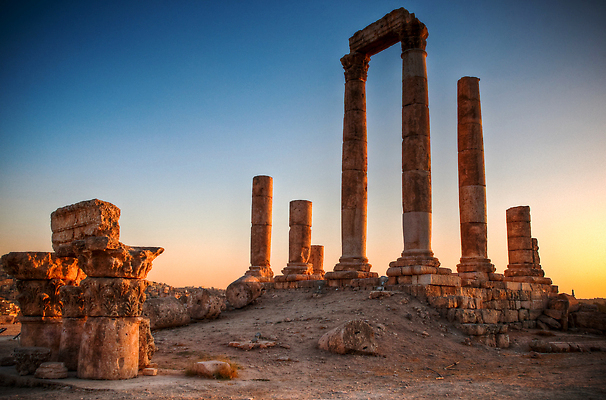 포토 JPG 해외이미지 문화 여행 건축양식 하늘 미술 사람 사람없음 건물 파란색 태양 뷰티 노란색 여행객 일출 일몰 수확 골동품 바위 기둥 사찰 역사 큼 폐허 아치 그리스인 천연기념물 랜드마크 로마인 옛날 파멸 해외202310 해외포토 자연요소 서양인 건축물 건축 컬러 컨셉 농업 종교건축 문화예술 인종 노을 돌_바위 크기 파일형식 소멸