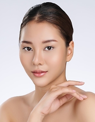 포토 JPG 해외이미지 모델 응시 여자 얼굴 한명 동양인 손짓 상반신 성인 앞모습 뷰티 우아함 피부 순수 성인여자한명만 해외202310 해외포토 1 시선 뷰포인트 컨셉 모션 사람 인종 신체부위 여자한명만 성인여자만 파일형식