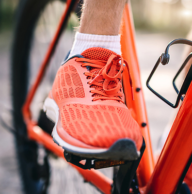 포토 JPG 해외이미지 공원 길 스포츠 포즈 자국 모션 자연 산 건강 사람없음 야외 운동 환경 맑음 자전거 일몰 장비 탐험 승차 숲 스니커즈 속도 순환 정사각형 사이클링 땅바닥 라이더 바이킹 산악자전거 선로 페달 혼자 해외202310 해외포토 도형 공공시설 운동화 날씨 바닥 노을 바이크 육상스포츠 생태계 파일형식