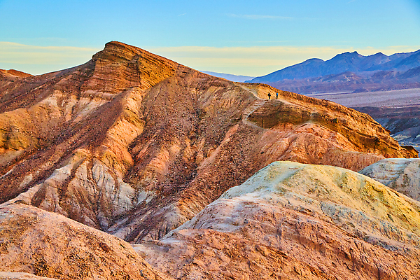 포토 JPG 해외이미지 구름 공원 모래 파도 상징 컬러 여행 오렌지 하늘 산 국립공원 풍경 사람없음 야외 빨간색 초록색 강 컬러풀 일출 골짜기 계곡 새벽 하이킹 사막 바위 황무지 부식 캘리포니아 암초 산악지대 전국 해외202310 해외포토 자연요소 공공시설 바다 과일 자연 레저 노을 미국 돌_바위 파일형식