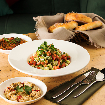 포토 JPG 해외이미지 전통 접시 음식 빵 백그라운드 포크 토마토 채소 탁자 오이 치즈 파슬리 건강 요리 사람없음 목재 주방 식당 숟가락 식사 저녁식사 뜨거움 사발 칼 닫기 맛 애피타이저 허브 브런치 점심식사 채식주의자 맛있는 해외202310 해외포토 나무 식물 식기 가구 컨셉 재료 모션 유제품 수저 상점 사기그릇 채식 파일형식