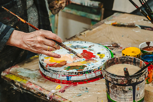 포토 JPG 해외이미지 손 디자인 컬러 백그라운드 컨셉 패턴 추상 아이디어 창조 미술 취미 사람없음 학습 컬러풀 페인트 물방울 공구 붓 업무 얼룩 그리기 팔레트 떨어짐 기름 스케치 묘사 그림 질감 예술가 캔버스 페인트붓 화가 아크릴 해외202310 해외포토 직업 교육 음식 무늬 모션 재질 문화예술 신체부위 도구 작업 파일형식