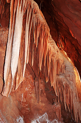 포토 JPG 해외이미지 공원 여행 자연 국립공원 사람없음 미국 어둠 바위 동굴 크리스탈 아래 부식 질감 내추럴 뉴멕시코 석회암 전국 종유석 지질학 해외202310 해외포토 공공시설 교육 북아메리카 암석 돌_바위 광석 방향 생태계 위치 파일형식