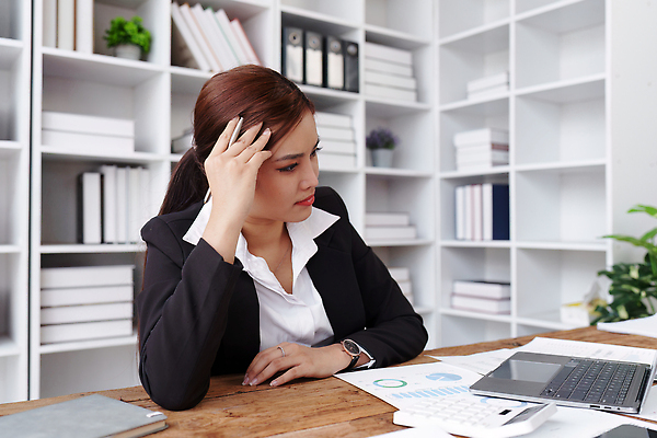 포토 JPG 해외이미지 직업 행복 인터넷 비즈니스 사업가 통신 성공 설계 직장 창조 한명 금융 노트북 사무실 디지털 성장 작업 비즈니스우먼 자신감 계획 대표 분석 투자 긍정 온라인 진행 혁명 경영 마케팅 콜라보레이션 자극 해외202310 해외포토 1 여자 감정 컨셉 회사 사람 경제 전자제품 직장인 파일형식
