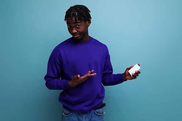 포토 JPG 해외이미지 남자 백그라운드 컨셉 돈 비즈니스 모바일 실내 한명 성인 금융 스마트폰 쇼핑 세일 상점 우승 신용카드 행운 구매 고객 상업 만들기 온라인 승진 고립 마케팅 목업 카피스페이스 해외202310 해외포토 1 모션 사람 내부 경제 핸드폰 스마트기기 공백 최고 재산 파일형식