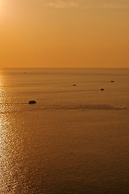 포토 JPG 해외이미지 구름 파도 바다 컬러 섬 백그라운드 오렌지 벽지 하늘 표면 휴가 풍경 사람없음 물 여름 햇빛 태양 뷰티 반사 일출 침묵 황혼 일몰 새벽 낭만 전원 뜨거움 신용카드 정상 지중해 그리스 장면 천국 내추럴 종료 넘어짐 웅장함 인기 코르푸 파라다이스 수평선 강조 해외202310 해외포토 자연요소 계절 유럽 컨셉 과일 모션 금융 노을 소리 전기에너지 파일형식