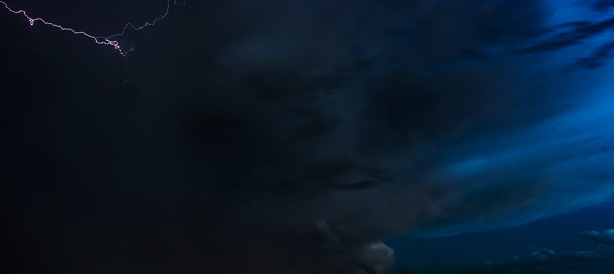 포토 JPG 해외이미지 구름 자연 하늘 사람없음 여름 빛 손전등 야간 저녁 내추럴 해외202310 해외포토 자연요소 계절 조명 생태계 파일형식