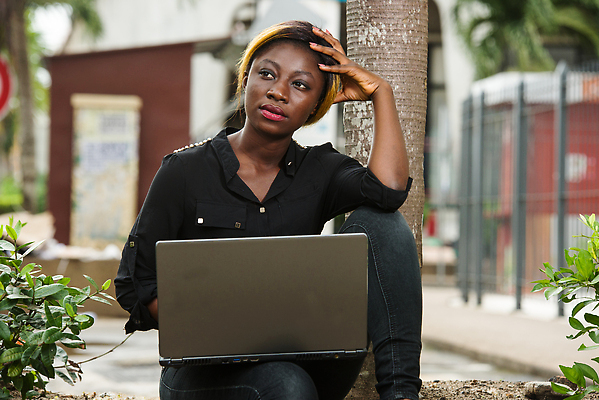 포토 JPG 해외이미지 학생 손 교육 감정 얼굴 컨셉 생각 비즈니스 노동자 스트레스 피곤 한명 사람 성인 야외 10대 컴퓨터 독서 머리 계단 스크린 공책 슬픔 분노 표현 작업 비즈니스맨 실패 좌절 휴대용 불안 두통 무릎 쏟아짐 문제 온라인 우울증 해외202310 해외포토 직업 1 남자 모션 청소년 문구용품 신체부위 전자제품 직장인 질병 오브젝트 파일형식