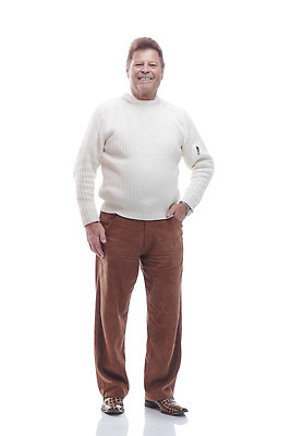 포토 JPG 해외이미지 전신 남자 한명 서기 성인 주머니손 성인남자한명만 해외202310 해외포토 1 모션 사람 남자한명만 성인남자만 파일형식