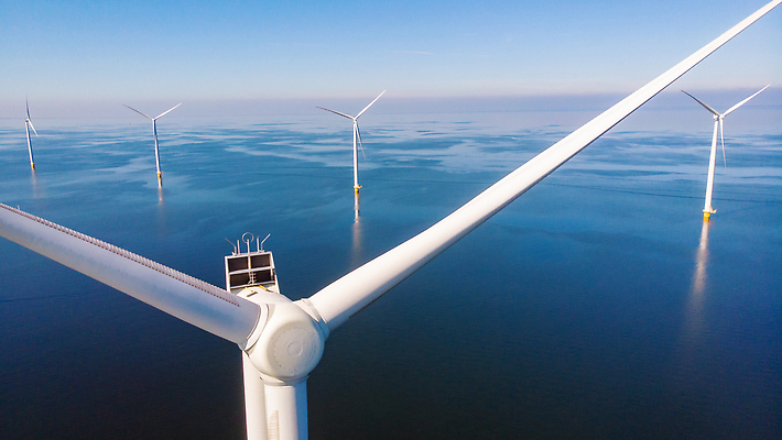 포토 JPG 해외이미지 산업 바다 밭 바람 안테나 해변 사람없음 초록색 파란색 농장 환경 힘 재활용 풍차 발전기 에너지 풍력에너지 네덜란드 에코 생태계 프로펠러 지구온난화 세대 유지 방앗간 항공촬영 드론 생태학 해외202310 해외포토 자연요소 교육 유럽 뷰포인트 컬러 농업 통신 날씨 발전소 그린에너지 친환경 기후변화 파일형식