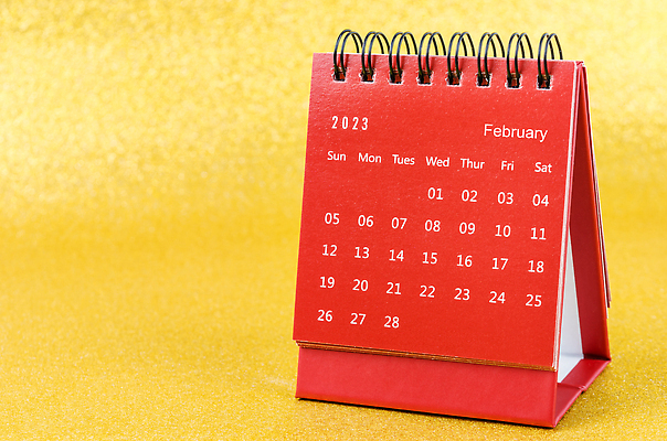 포토 JPG 해외이미지 식물 디자인 계절 종이 백그라운드 비즈니스 가정 탁자 휴가 설계 이벤트 사람없음 빨간색 사무실 숫자 노란색 다이어리 사무용품 달력 시간 일주일 황금 책상 일요일 2월 월 비어있는 해외202310 해외포토 문자 컬러 가구 컨셉 문구용품 날짜 요일 파일형식