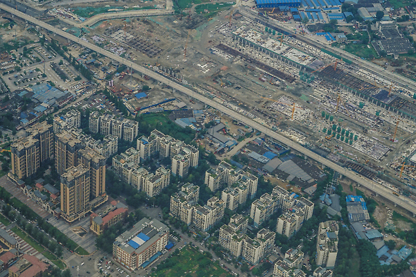 포토 JPG 해외이미지 식물 해외 산업 아시아 도로 여행 밭 농업 자연 아파트 주택 풍경 사람없음 야외 건물 목재 도시풍경 중국 시골 도시 숲 해외202310 해외포토 나무 건축물 나라 길 재료 교통시설 생태계 파일형식