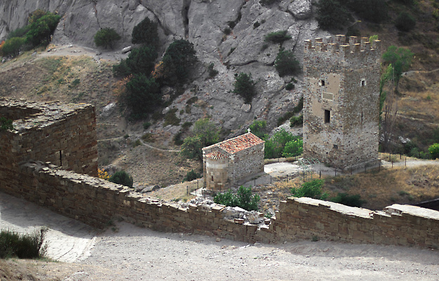 포토 JPG 해외이미지 문화 벽 여행 건축양식 자연 하늘 산 사람없음 야외 건물 탑 성 중세 역사 언덕 천연기념물 옛날 카피스페이스 해외202310 해외포토 건축물 건축 공백 생태계 파일형식