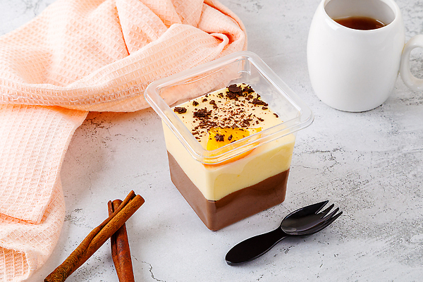 포토 JPG 해외이미지 음식 포크 재료 디저트 사람없음 장식 갈색 과자 초콜릿 우유 흰색 신선 달콤 맛 아침식사 혼합 크림 푸딩 코코아 섞기 카카오 커스터드 핸드메이드 티라미수 맛있는 해외202310 해외포토 식기 음료 컬러 컨셉 유제품 식사 파일형식