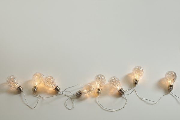 포토 JPG 해외이미지 템플릿 편집 라이프스타일 디자인 백그라운드 컨셉 크리스마스 겨울 벽지 탁자 휴가 전등 새해 프레임 요정 사람없음 장식 빛 유행 우주 축제 흰색 축하 신용카드 레이아웃 엽서 항공촬영 구성 무료 목업 플랫레이 카피스페이스 국경 해외202310 해외포토 계절 기념일 뷰포인트 컬러 가구 조명 생활 금융 공백 플랫 편지 파일형식