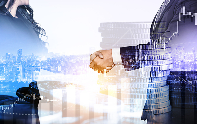 포토 JPG 해외이미지 손 남자 백그라운드 돈 악수 상반신 성인 두명 금융 동전 성장 투자 동전탑 다중노출 성인남자만 해외202310 해외포토 비즈니스 촬영기법 사람 손짓 신체부위 경제 쌓기 재산 남자만 성인만 파일형식