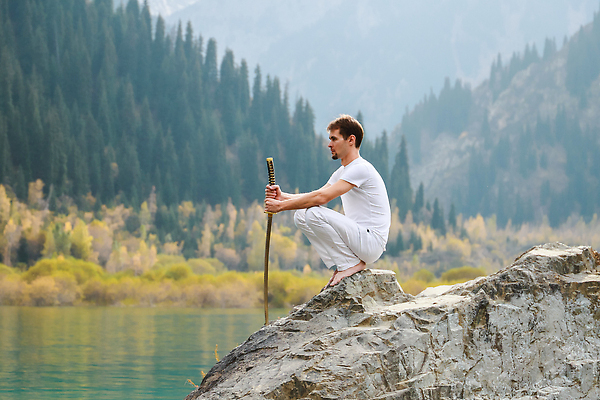 포토 JPG 해외이미지 감정 호수 무기 이동 신체 자연 산 건강 한명 앉기 스터디 숫자 힘 대립 고통 가을 바위 흰색 마음 죽음 표현 관찰 영혼 칼 울음 무서움 준비 싸움 패배 전사 보호자 동성애자 절정 철학 투쟁 해외202310 해외포토 문자 1 계절 교육 컬러 컨셉 모션 표정 사람 학습 돌_바위 생태계 파일형식 성소수자