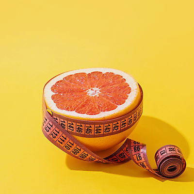 포토 JPG 해외이미지 무료이미지 오렌지 줄자 사람없음 측정 오브젝트 노란배경 해외202310 해외포토 백그라운드 과일 자 노란색 파일형식