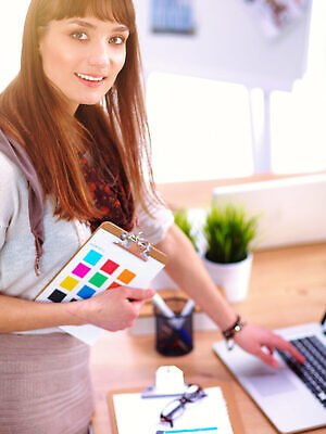 포토 JPG 해외이미지 백인 1 디자인 응시 옷 여자 행복 유럽 창문 실내 한명 서기 미소 사람 성인 사무실 뷰티 유행 우주 방 흰색 잡기 작업 치아 디자이너 책상 만족 싱글 파일 폴더 스타일리스트 혼자 스타일 카피스페이스 해외202310 해외포토 서양인 직업 시선 감정 나라 컬러 가구 비즈니스 모션 표정 내부 공백 소화기관 파일형식