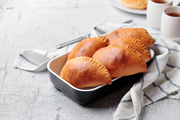 포토 JPG 해외이미지 접시 사람없음 컵 냄비 시멘트 번 해외202310 해외포토 식기 빵 솥 파일형식