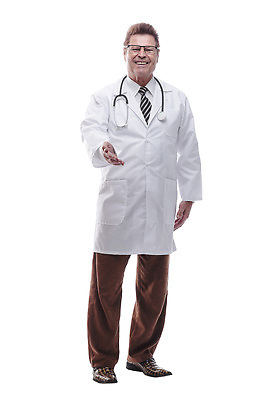 포토 JPG 해외이미지 전신 남자 청진기 한명 서기 성인 의사 손내밀기 흰가운 성인남자한명만 안경낌 해외202310 해외포토 1 안경 의료기기 모션 사람 손짓 의료진 가운 남자한명만 성인남자만 파일형식