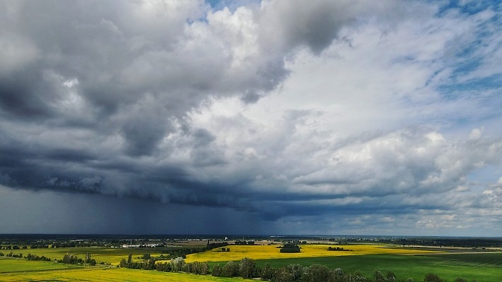 포토 JPG 해외이미지 계절 공원 지구 백그라운드 컨셉 농업 건축양식 벽지 하늘 추상 안테나 사람없음 야외 초록색 뷰티 환경 수확 흰색 시골 도시 정상 머리위 장면 내추럴 항공촬영 드론 땅바닥 밭일 해외202310 해외포토 공공시설 건축 산업 뷰포인트 컬러 무늬 통신 바닥 파일형식